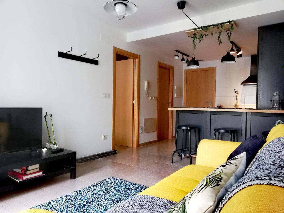 Pintoresco Piso A 5 Min De La Playa Wifi/Netflix Ares Eksteriør bilde